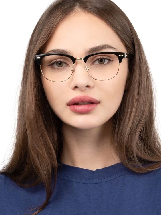 Kacamata yang cocok untuk wajah bulat hidung pesek